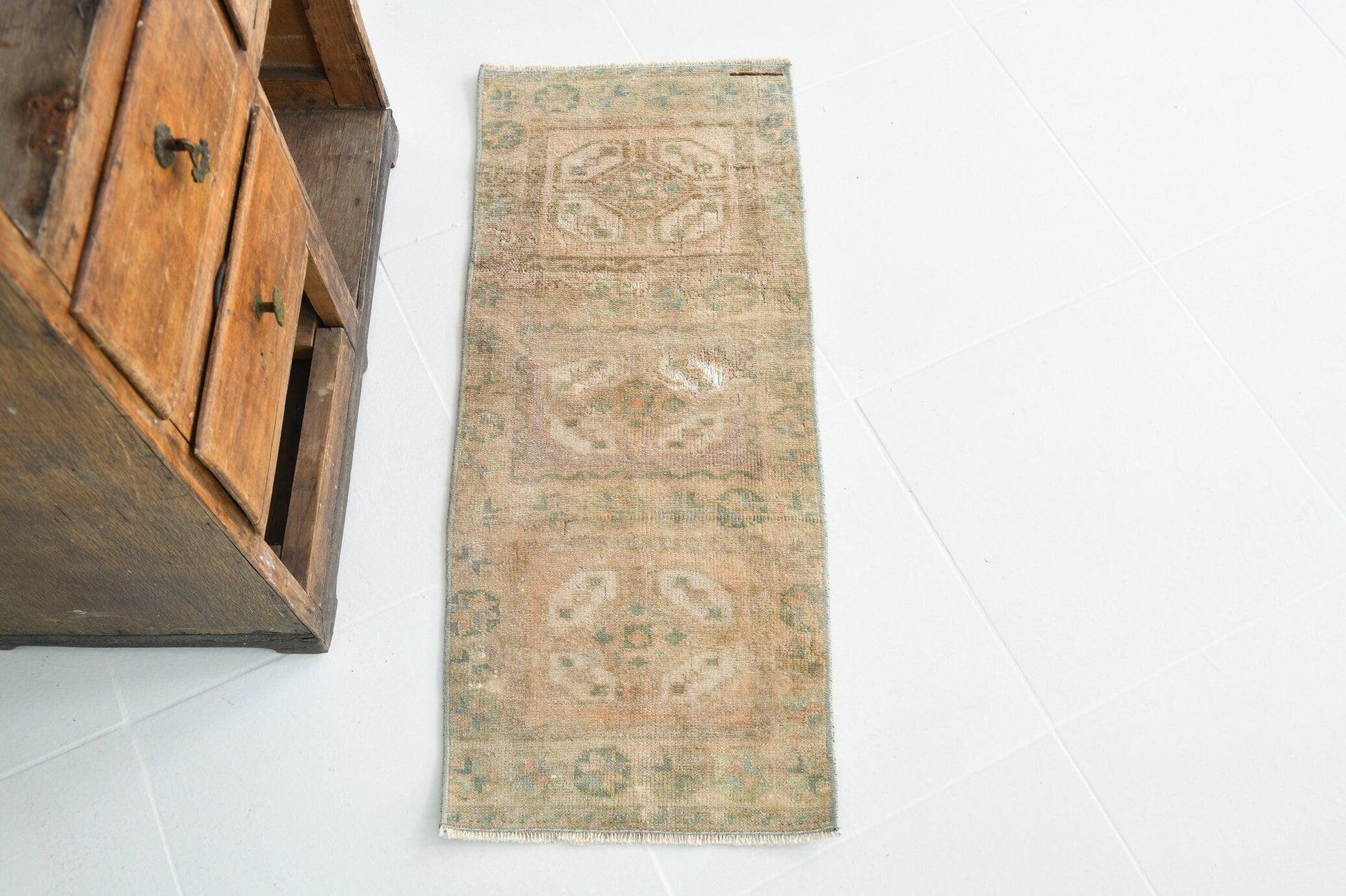 1’ x 3’ Turkish Vintage Doormat - 19465 - Rug Zengoda Shop online from Artisan Brands