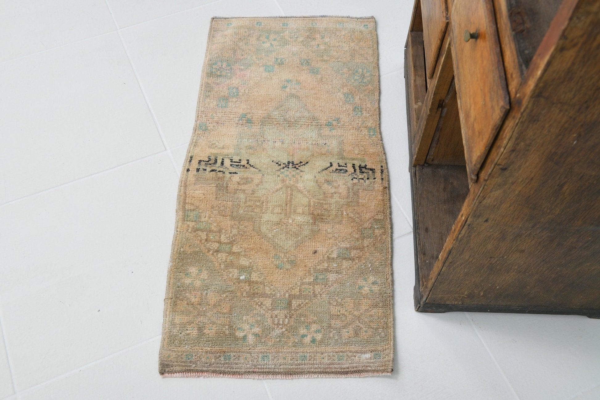 1’ x 3’ Turkish Vintage Doormat - 19639 - Rug Zengoda Shop online from Artisan Brands