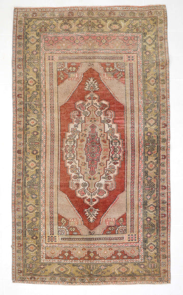 Turkish Vintage Rug  4'3" x 7'5" ft