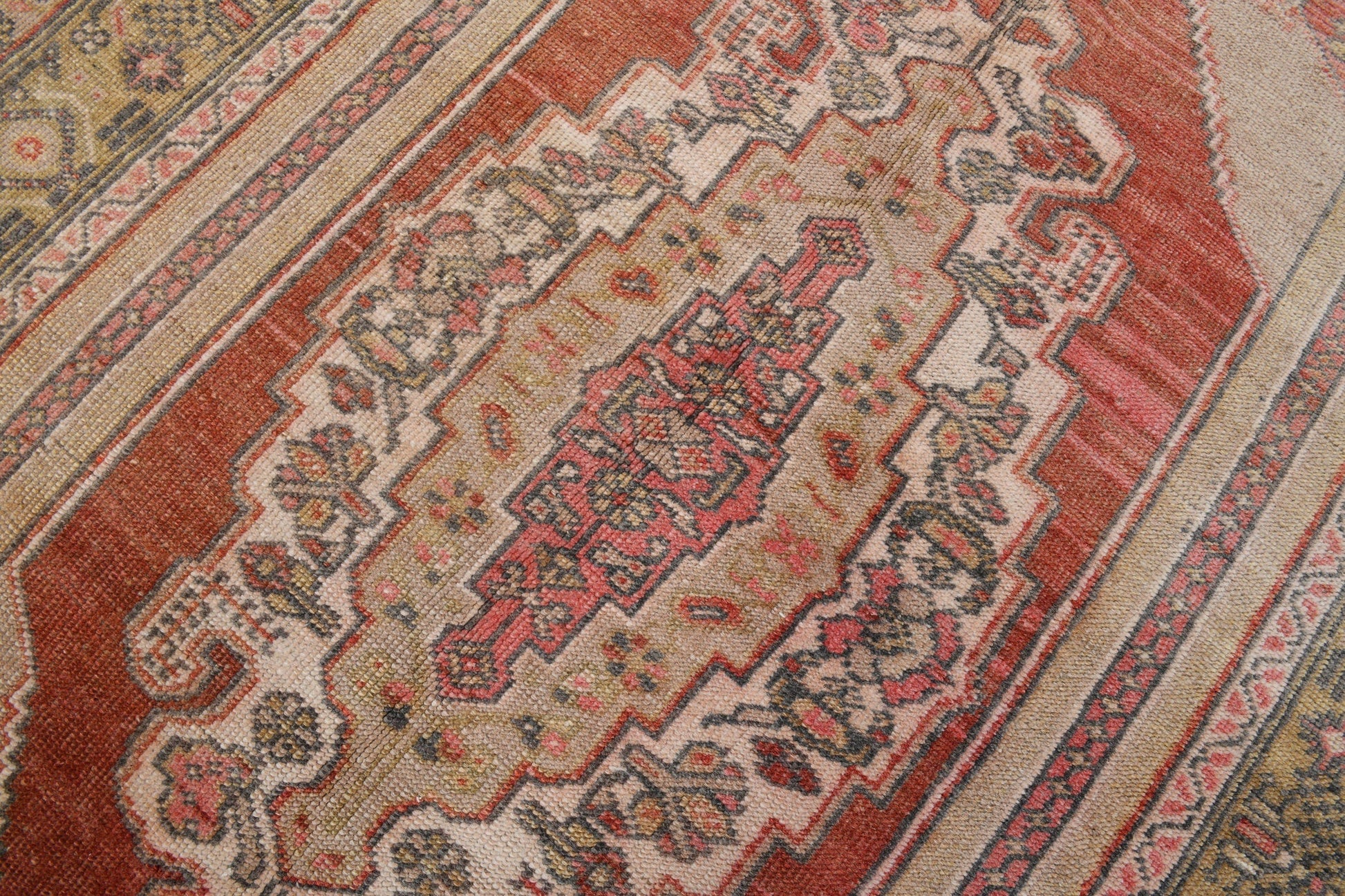 Turkish Vintage Rug 4’3’’ x 7’5’’ ft