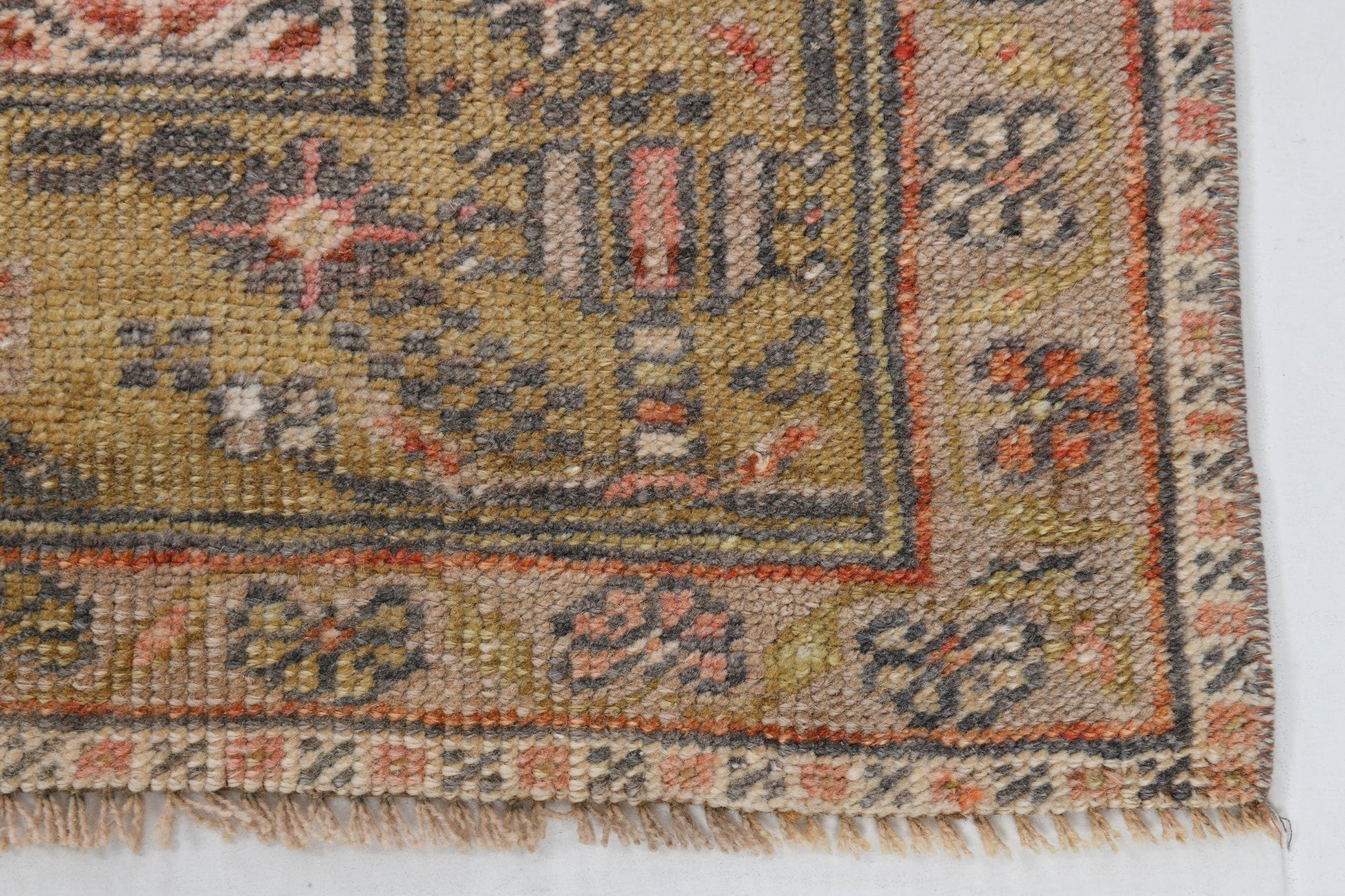 Turkish Vintage Rug 4’3’’ x 7’5’’ ft