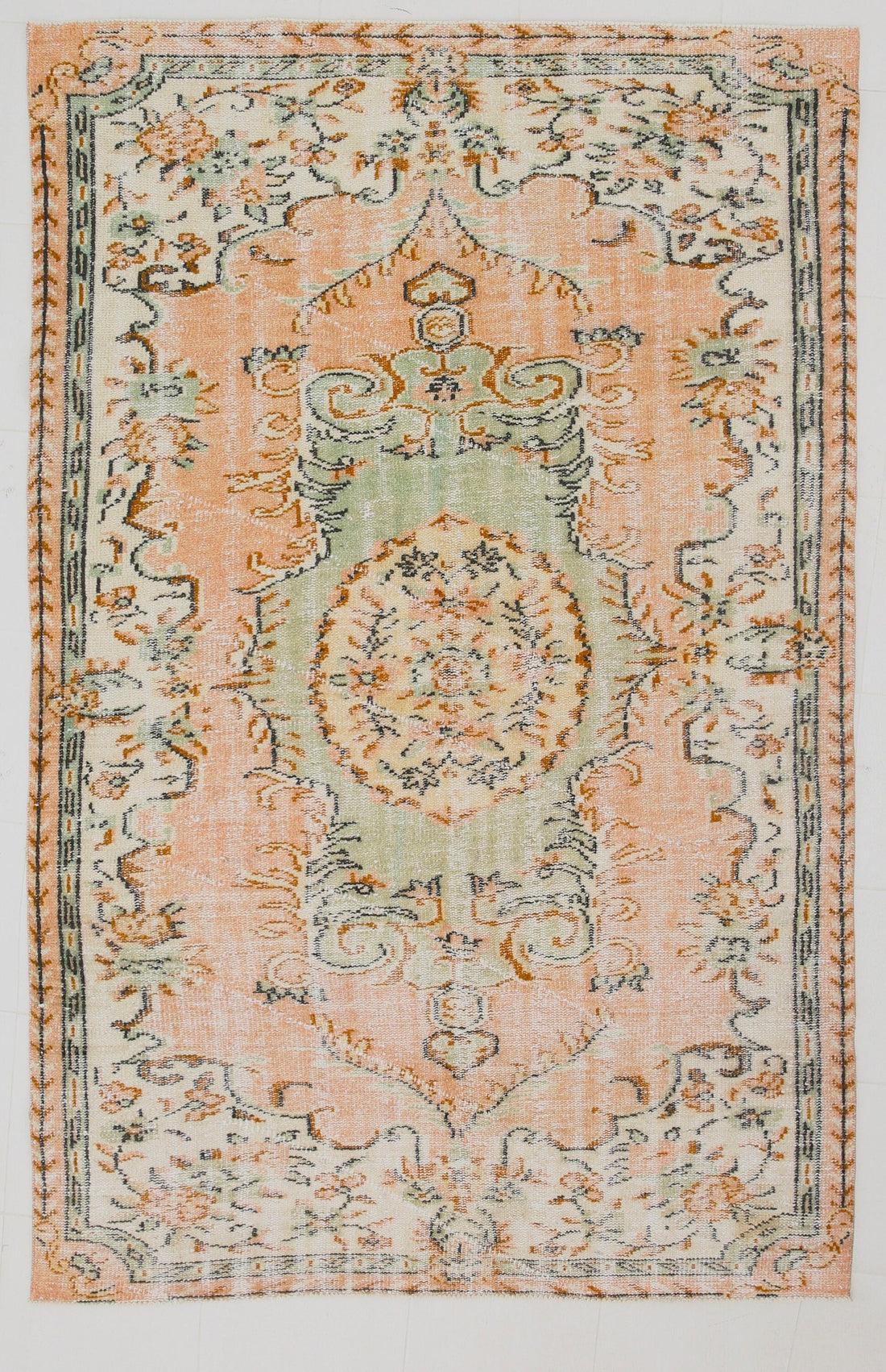 Turkish Vintage Rug 5’6’’ x 8’7’’ ft