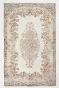 Turkish Vintage Rug 5’7’’ x 8’11’’ ft