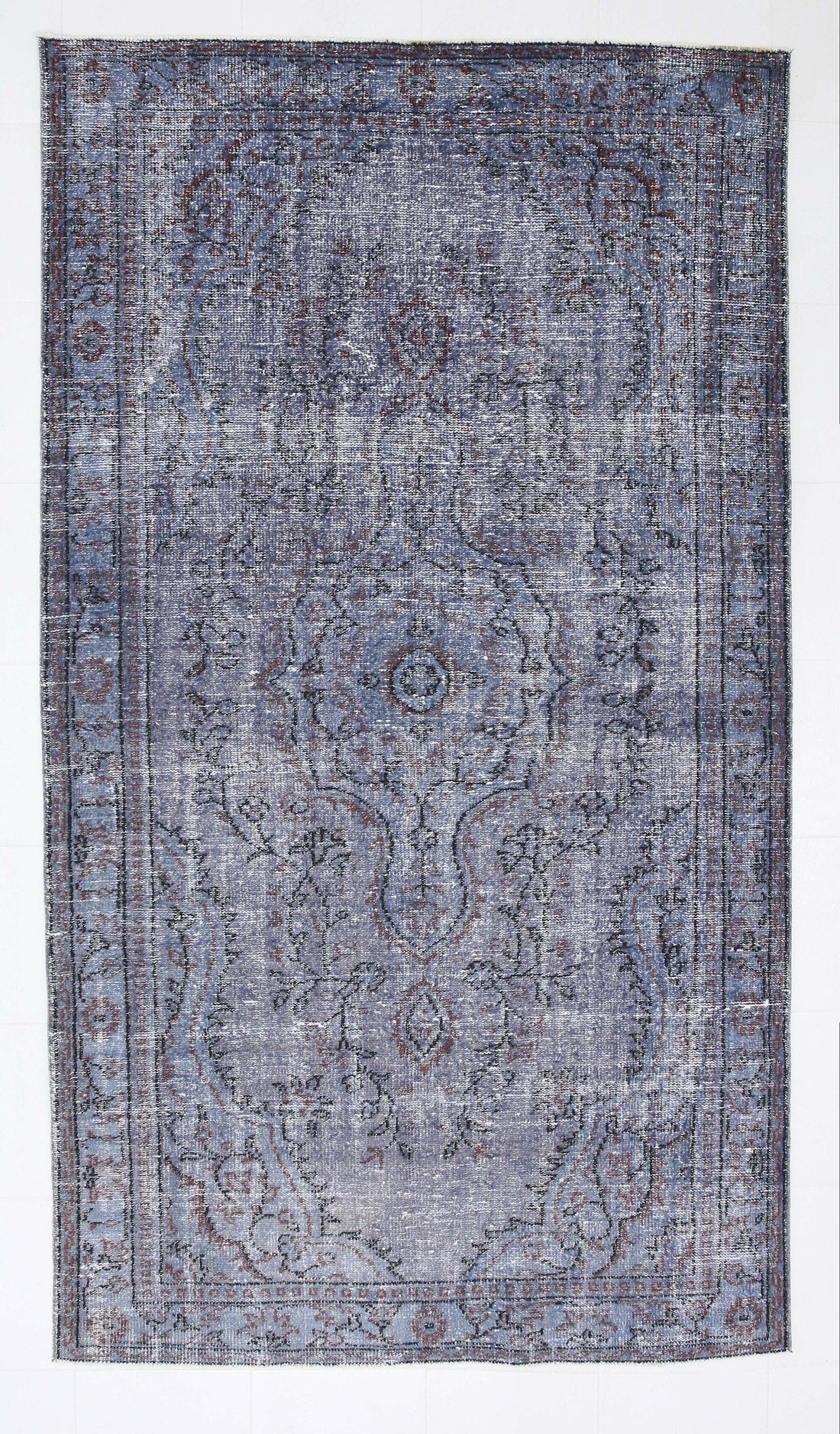 Turkish Vintage Rug 5’7’’ x 9’8’’ ft