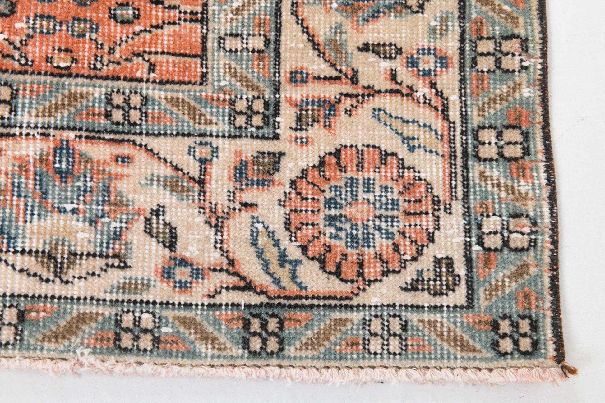 Turkish Vintage Rug  6'11" x 10'6" ft