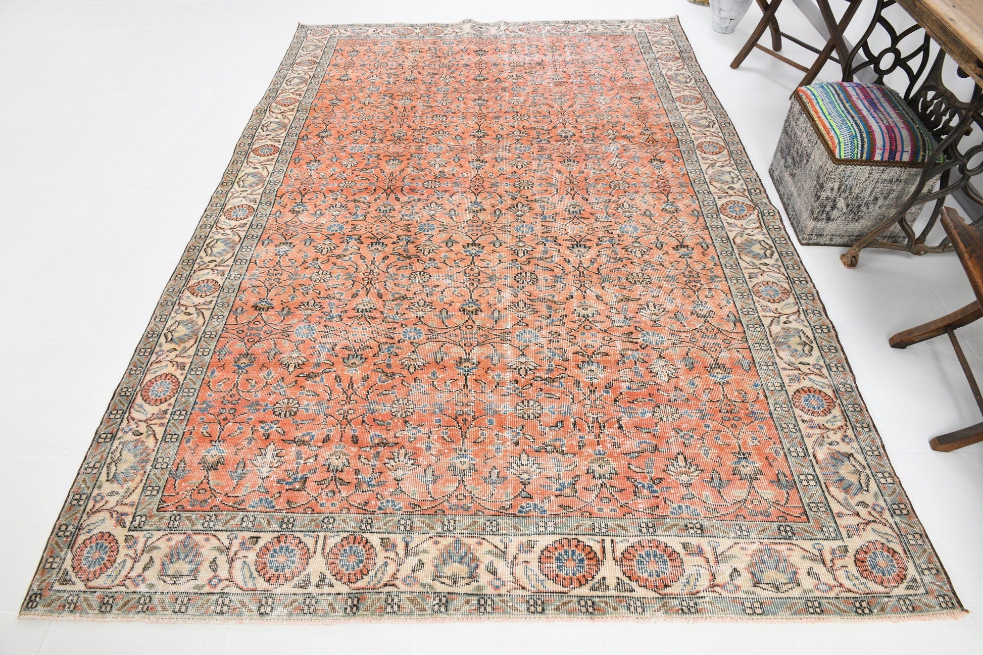 Turkish Vintage Rug  6'11" x 10'6" ft