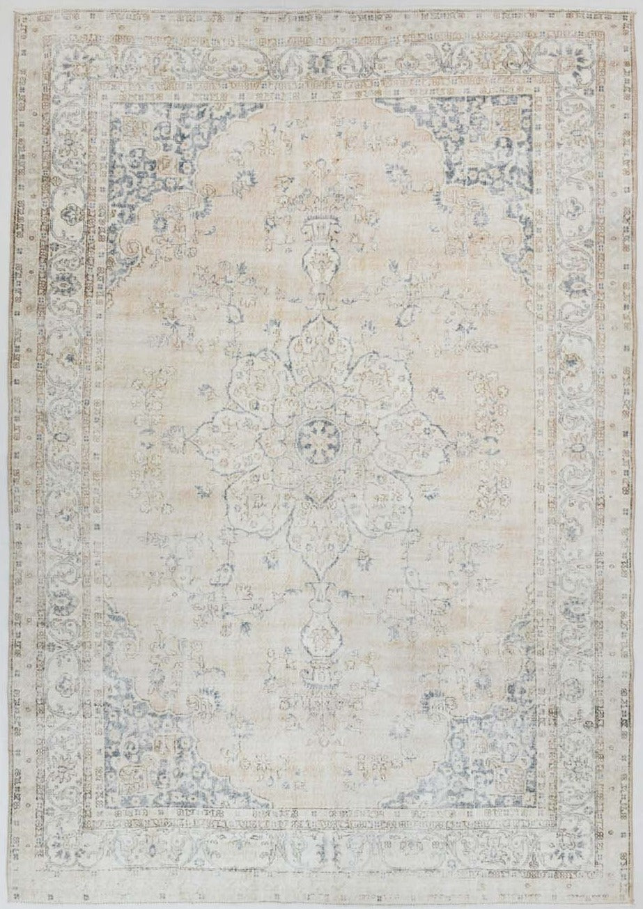 Turkish Vintage Rug  8'2" x 11'12" ft