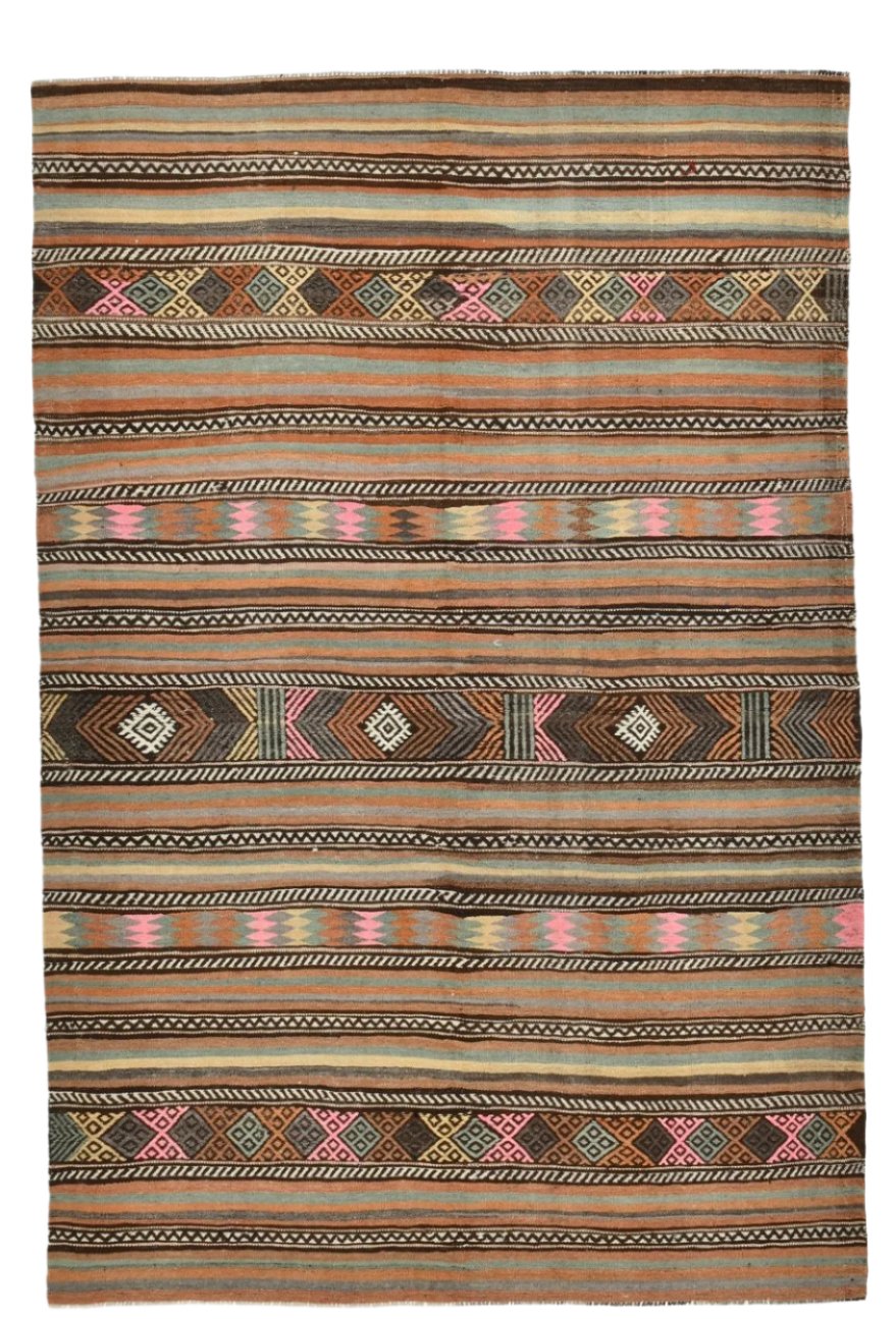 Vintage Kilim Anatolian 5’3’’ x 7’10’’ ft