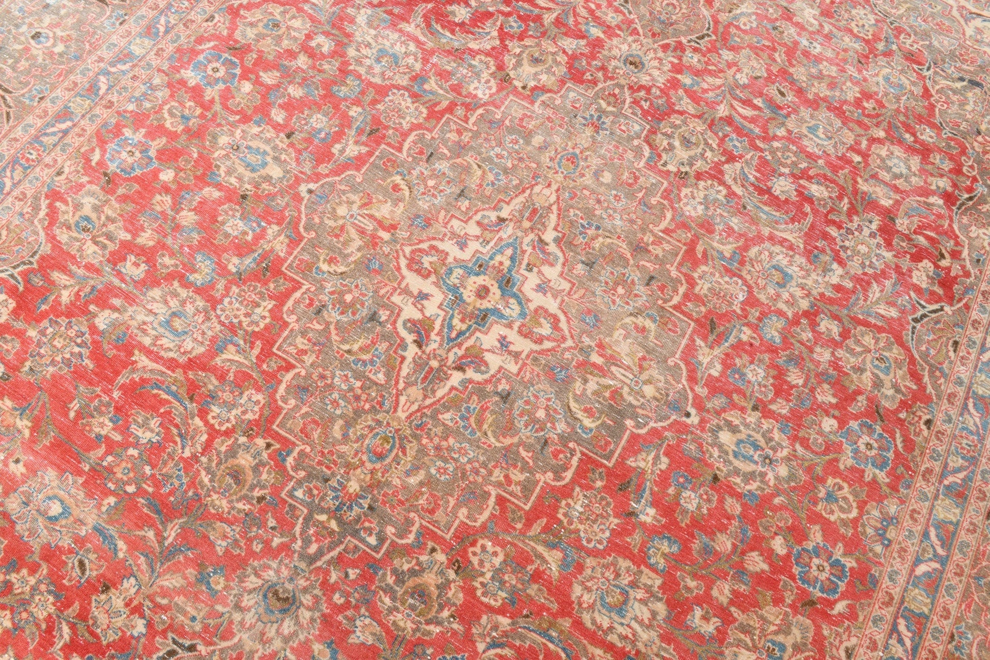 Vintage Persian Style Rug 9’11’’ x 12’12’’ ft