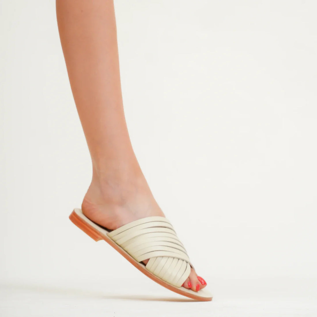 Women Leather Flip-Flop Top Strap Slipper Beige